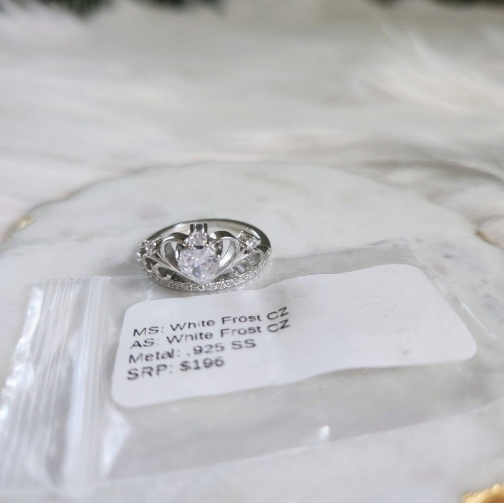 NWT Ryze White Frost Cubic Zirconia .925 Sterling Silver Crown Ring - Size 7.75 - Picture 8 of 9